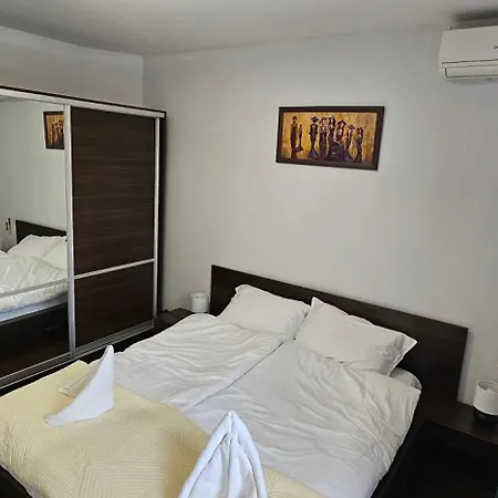Family-friendly In Apartment Warna